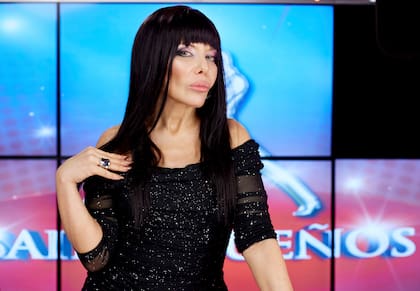 Cecilia Roth como Moria Casán en la miniserie de Netflix que se estrenará en 2026