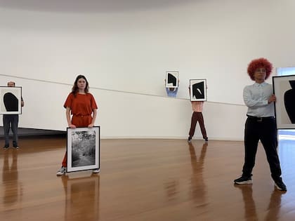 Cecilia Szalkowicz brilló con su "muestra móvil" en la fundación Iberé Camargo, en la presentación de la Colección Oxenford, y protagoniza otra en la Fundación Larivière
