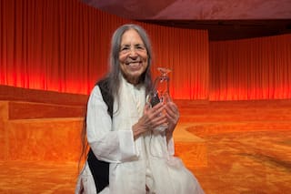 La chilena Cecilia Vicuña fue reconocida con la máxima distinción de los "Oscar del arte"