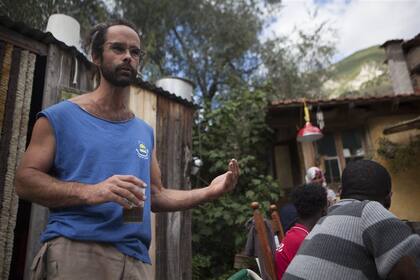 Cedric Herrou colabora con los migrantes ilegales en su travesía por Europa