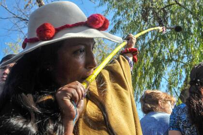 Celebración de la Pachamama realizada en el parque lineal Xibi Xibi de San Salvador de Jujuy.