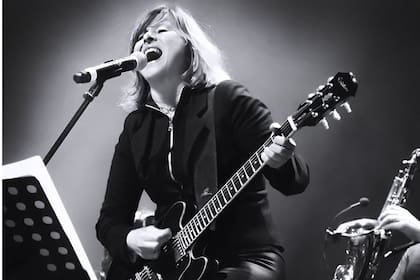 Celeste Carballo se encuentra entre las grandes artistas del rock nacional