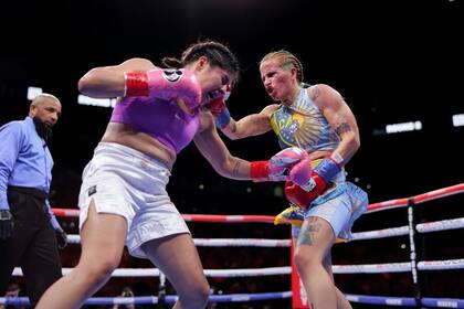 Celeste Alaniz perdió por puntos con Marlen Esparza tras un fallo aberrante