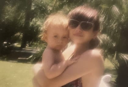 Celeste Cid celebró el cumpleaños de su hijo André en las redes con una serie de fotos de su niñez