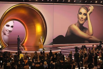 Celine Dion fue ovacionada de pie en la última ceremonia de entrega de los premios Grammy