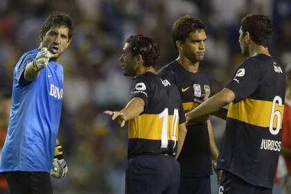 Cellay, Caruzzo y Burdisso, en problemas