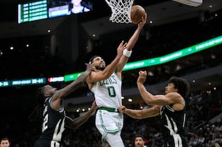 Celtics arrollan 133-101 a unos Bucks diezmados tras otro arranque fulminante