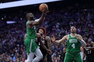 Celtics vencen 108 a 100 a 76ers en el Juego 3 con 25 puntos de Tatum y Brown
