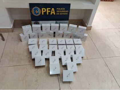 Celulares, notebooks y accesorios de contrabando