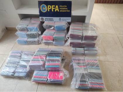 Celulares, notebooks y rios de contrabando
