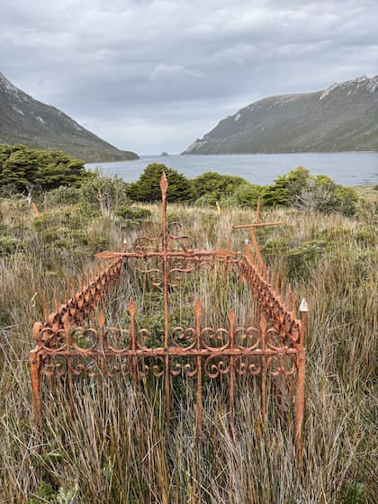 Cementerio de Puerto Cook
