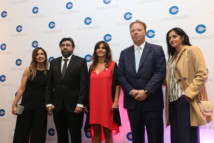 Líderes de todo color político participaron de la cena anual de Conciencia