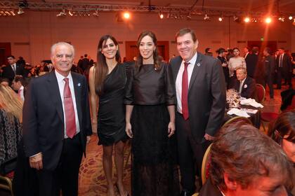 Líderes de todo color político participaron de la cena anual de Conciencia