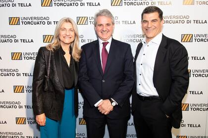 Nicolás y Gloria Szekasy y Juan José Cruces