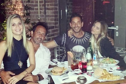 Cenando con gente linda y con mi amor, escribió la ex Chiquititas