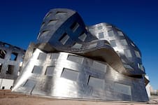 Adiós a Frank Gehry: un recorrido visual por las edificios que desafiaron la arquitectura