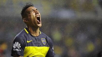Centurión no pudo jugar pero celebró en las redes