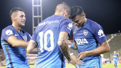 Centurión, Pavón y Bou celebran el primer gol