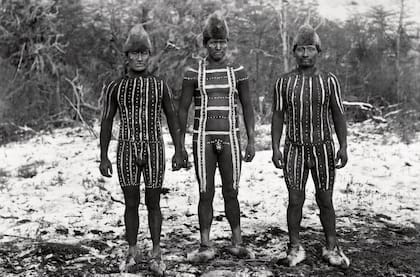 Ceremonia del Hain del pueblo Shelk’nam (Ona), Tierra del Fuego, 1923.