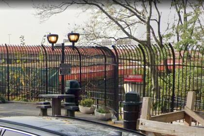 Cerrado al público, el Dolphin Park de Washington Heights en Nueva York