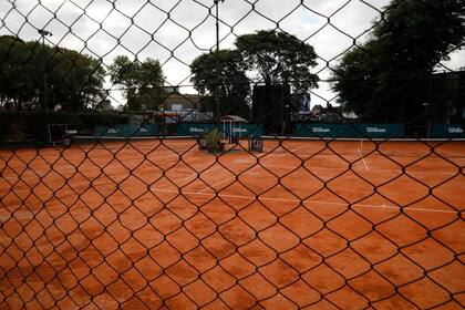 Cerrado: el tenis aún sigue sin regresar en el área metropolitana