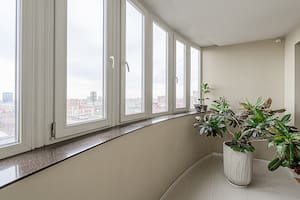 Las opciones y los precios de los cerramientos para un balcón de invierno