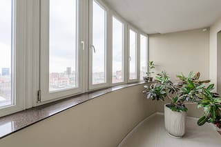 Las opciones y los precios de los cerramientos para un balcón de invierno