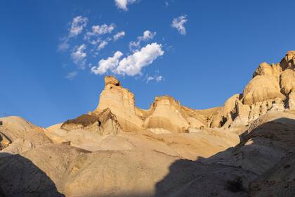 Cerro Alcázar en el valle de Calingasta, a pocos kilómetros de Barreal.