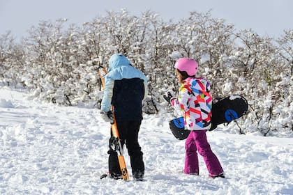 Cerro Batea Mahuida en el invierno 2025