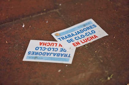 Los empleados denuncian que cerraron dejándolos sin trabajo ni explicaciones