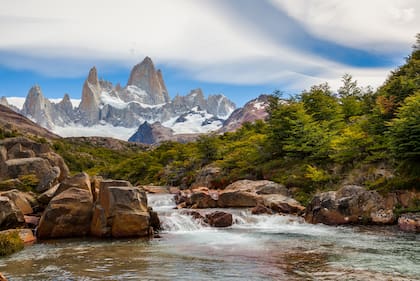 El perfil del cerro Fitz Roy, ícono de El Chaltén