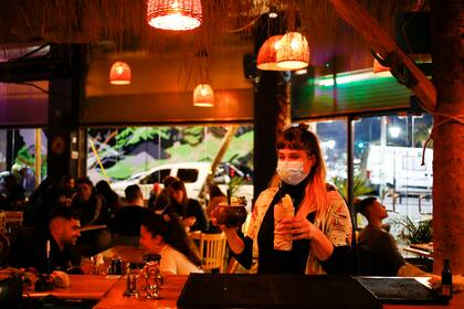 Cervezas artesanales y coctelería tiki, el sello de Cowobongo