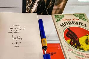 César Aira.
foto: FB Museo de Flores