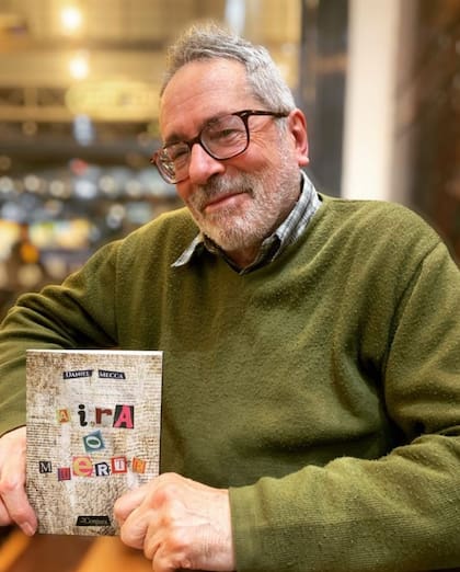 César Aira ha escrito más de cien libros