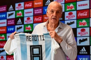 Murió César Luis Menotti, el maestro del fútbol que revalorizó al seleccionado y ganó el primer Mundial