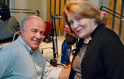 Los periodistas no solo comparten su vida, sino también la pasión por el trabajo