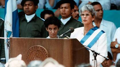 Chamorro fue la primera mujer de América Latina en ser electa al cargo de presidenta