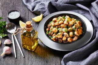 Champiñones al ajillo