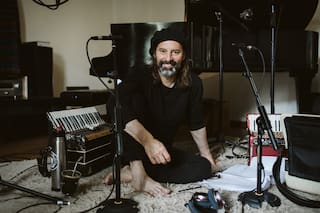 Chango Spasiuk: el recuerdo de sus abuelos ucranianos y el pedido de su hija más chica que se "coló" en el nuevo disco