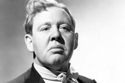 Charles Laughton, abrumado por la culpabilidad que le provocaban sus deseos sexuales