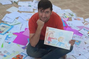 Chanti y su "familia" dibujada