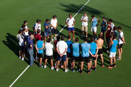 Chapa en una charla abierta con el equipo masculino