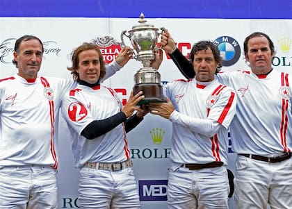 Chapaleufú en otra de sus versiones: Pepe y el Ruso Heguy, junto a su primo Bautista y Francisco Elizalde