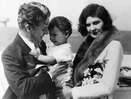 Chaplin con Lilita y su primogénito, Charlie Jr. (Getty Images)