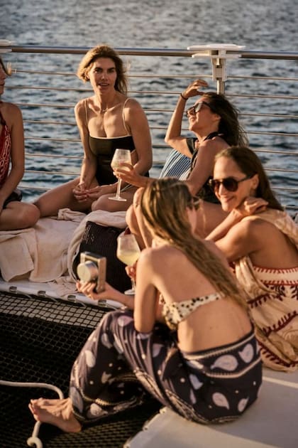 Charla y brindis. Delfina Blaquier, Valentina Collado, Catalina Londoño y Johanna Ortiz.