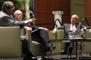 Charles Bierbauer, excorresponsal de CNN y decano de periodismo, muere a los 83 años