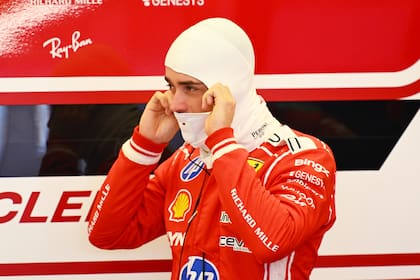 Charles Leclerc afirmóque quedó "sorprendido" por el rendimiento de los Mercedes