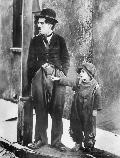 Charlie Chaplin y Jackie Coogan en "The Kid"