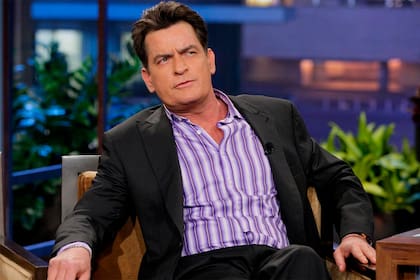 Charlie Sheen se vio obligado a contar que es portador de VHI