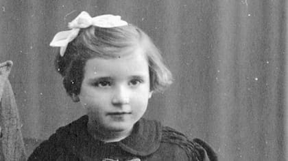 Cuando el nazismo conquistó Europa, Charlotte de Grünberg tenía 8 años y perdió hasta la identidad